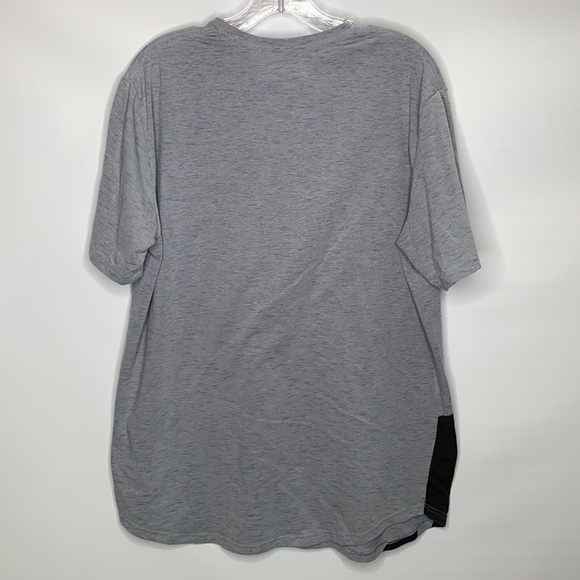 Under Armour Loose Gray Heat Gear Tshirt Large Graphic Print Large - Picture 2 of 8